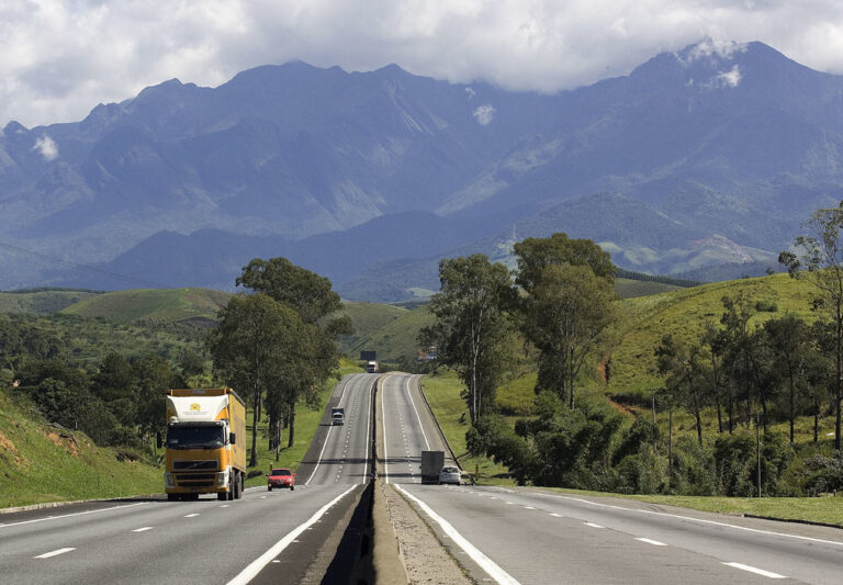 Rodovia Presidente Dutra
